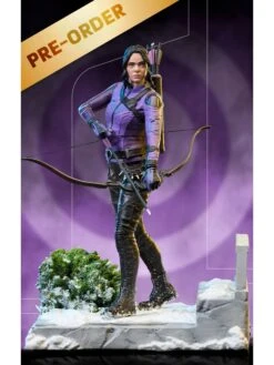 Iron Studios 1/10 Art Scale Statue Hawkeye Kate Bishop
