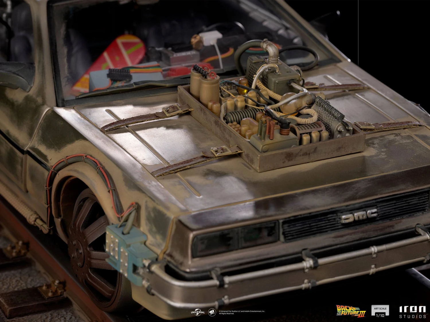 Iron Studios Back To The Future III Art Scale Statue 1-10 DeLorean 6 Iron Studios Back To The Future III Art Scale Statue 1-10 DeLorean - Image 4