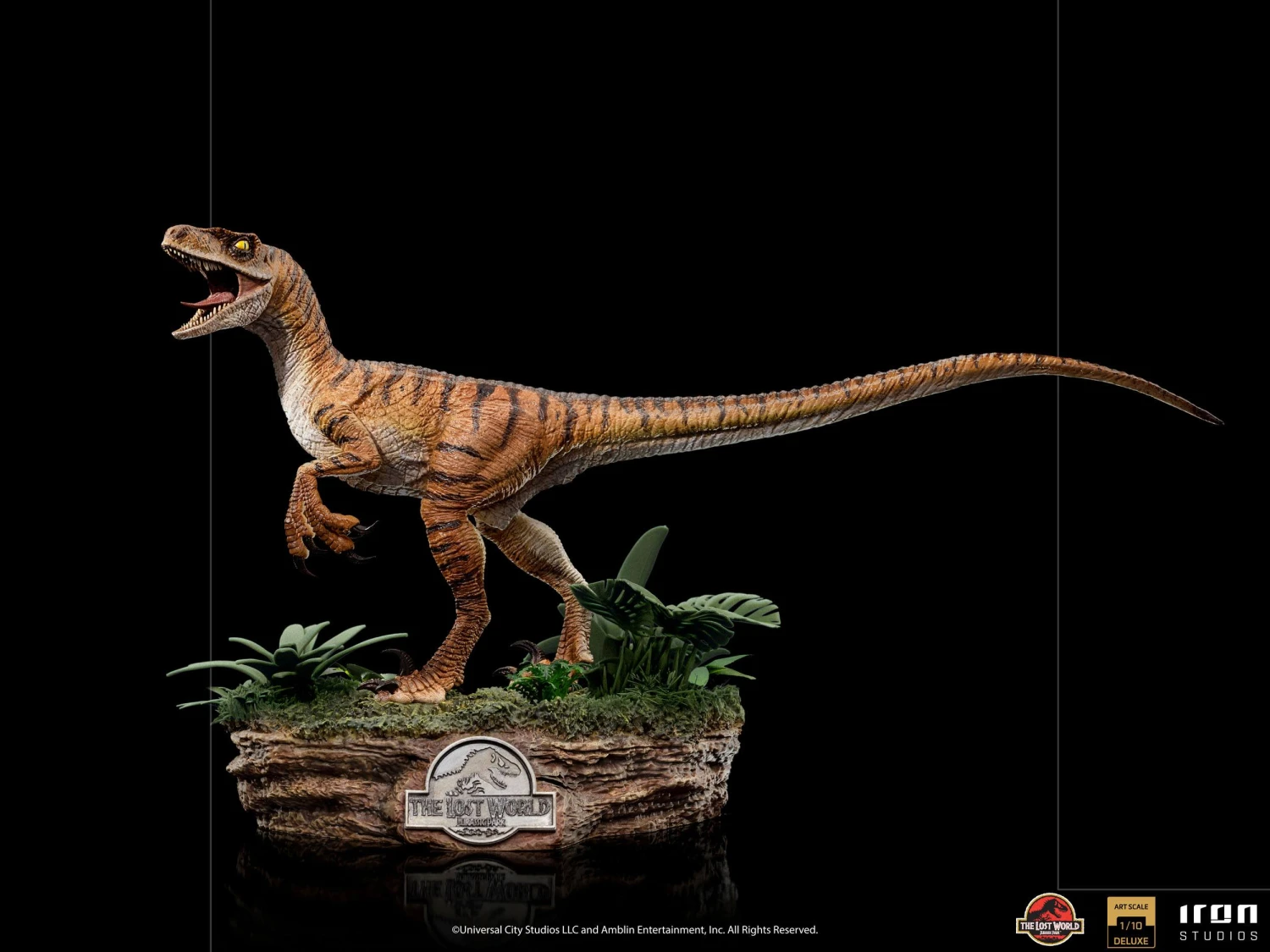 Iron Studios Jurassic World Deluxe Art Scale Statue 1-10 Velociraptor 6 Iron Studios Jurassic World Deluxe Art Scale Statue 1-10 Velociraptor - Image 4