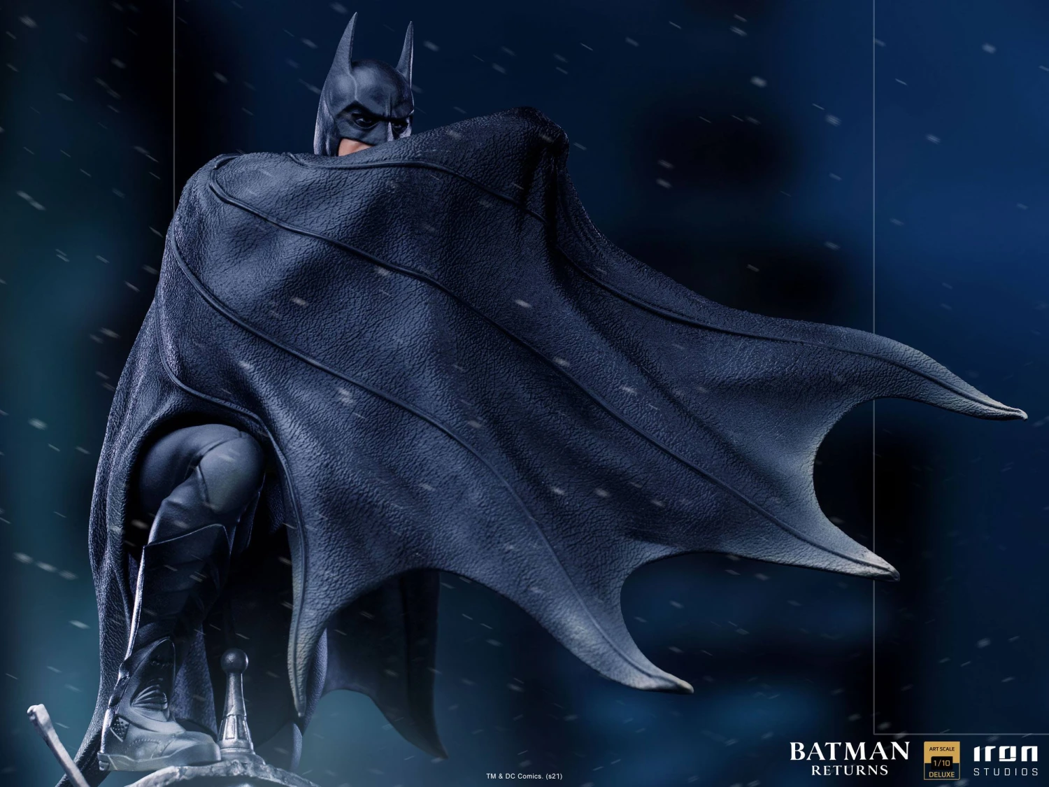 Iron Studios Batman Returns Deluxe Art Scale Statue 1-10 Batman 5 Iron Studios Batman Returns Deluxe Art Scale Statue 1-10 Batman - Image 3