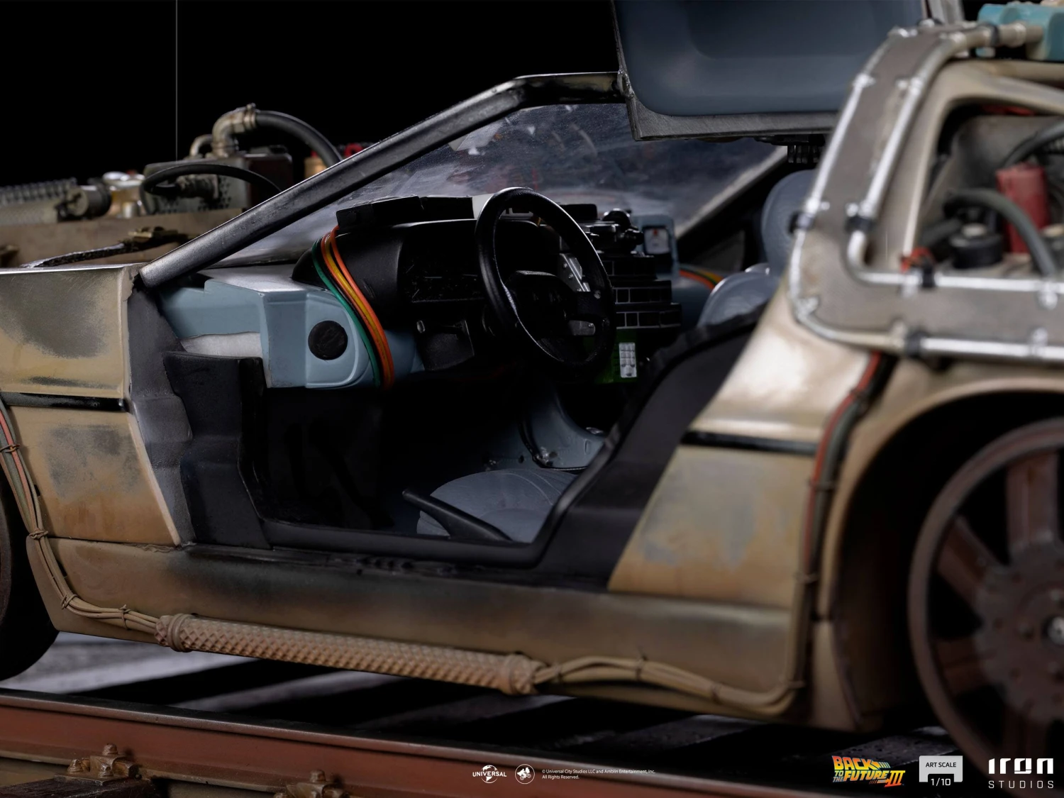 Iron Studios Back To The Future III Art Scale Statue 1-10 DeLorean 8 Iron Studios Back To The Future III Art Scale Statue 1-10 DeLorean - Image 6