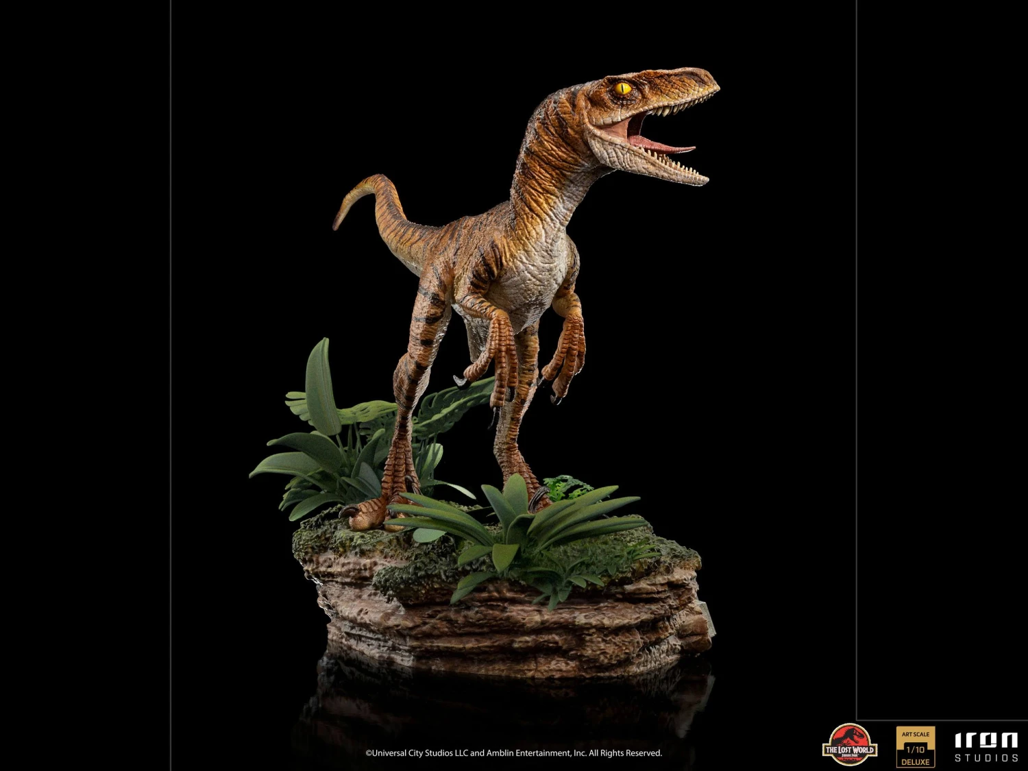 Iron Studios Jurassic World Deluxe Art Scale Statue 1-10 Velociraptor 9 Iron Studios Jurassic World Deluxe Art Scale Statue 1-10 Velociraptor - Image 7