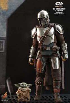 Hot Toys The Mandalorian 1/6 The Mandalorian (Beskar Armour) And The Child Deluxe Version -Toy Sale Store PD15845201524lW