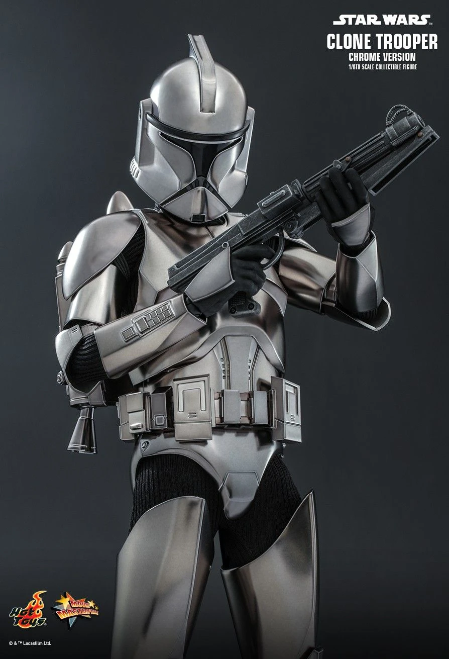 Hot Toys 1:6 Star Wars Clone Trooper (Chrome Version) Exclusive Release 11 Hot Toys 1:6 Star Wars Clone Trooper (Chrome Version) Exclusive Release - Image 9