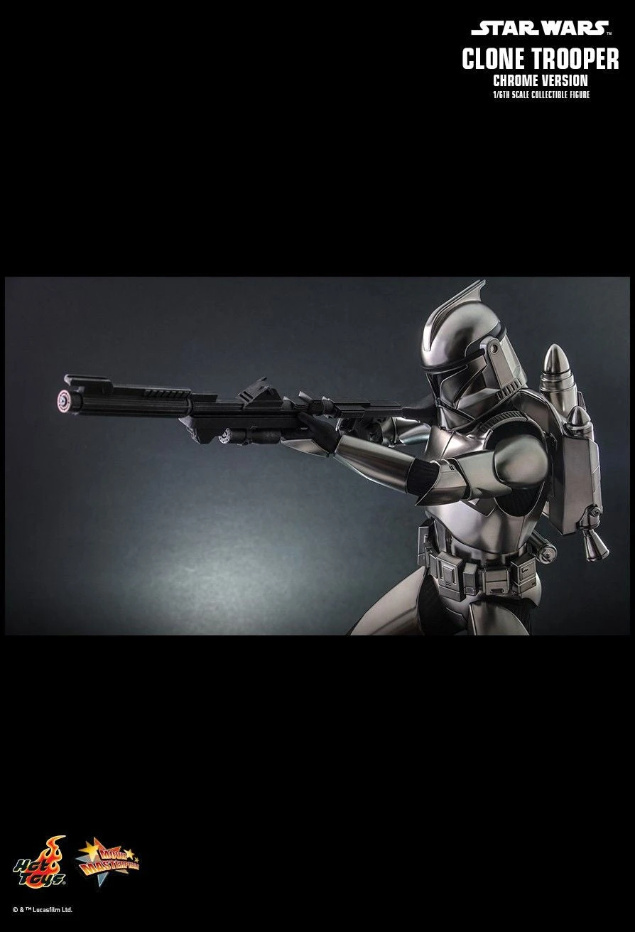 Hot Toys 1:6 Star Wars Clone Trooper (Chrome Version) Exclusive Release 9 Hot Toys 1:6 Star Wars Clone Trooper (Chrome Version) Exclusive Release - Image 7
