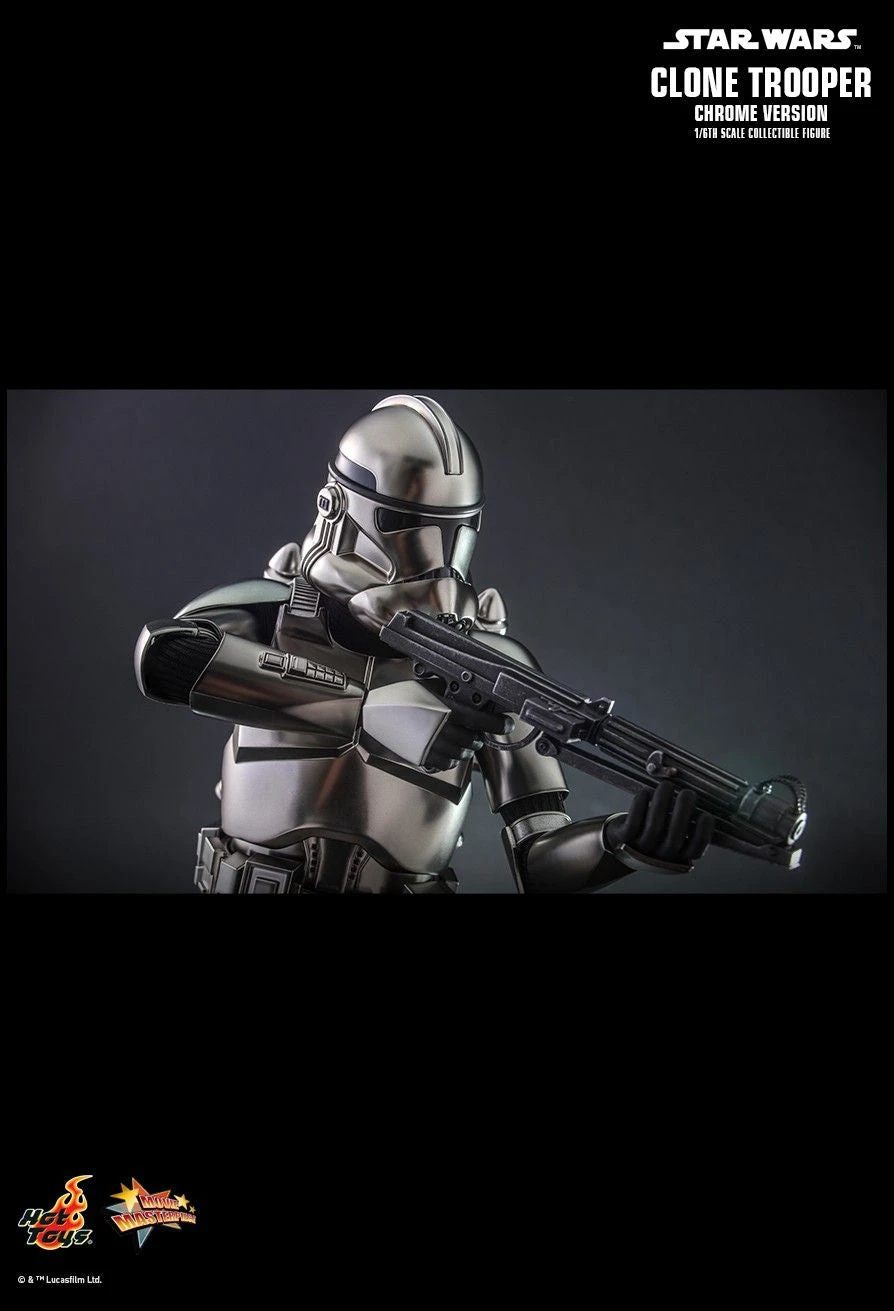 Hot Toys 1:6 Star Wars Clone Trooper (Chrome Version) Exclusive Release 14 Hot Toys 1:6 Star Wars Clone Trooper (Chrome Version) Exclusive Release - Image 12