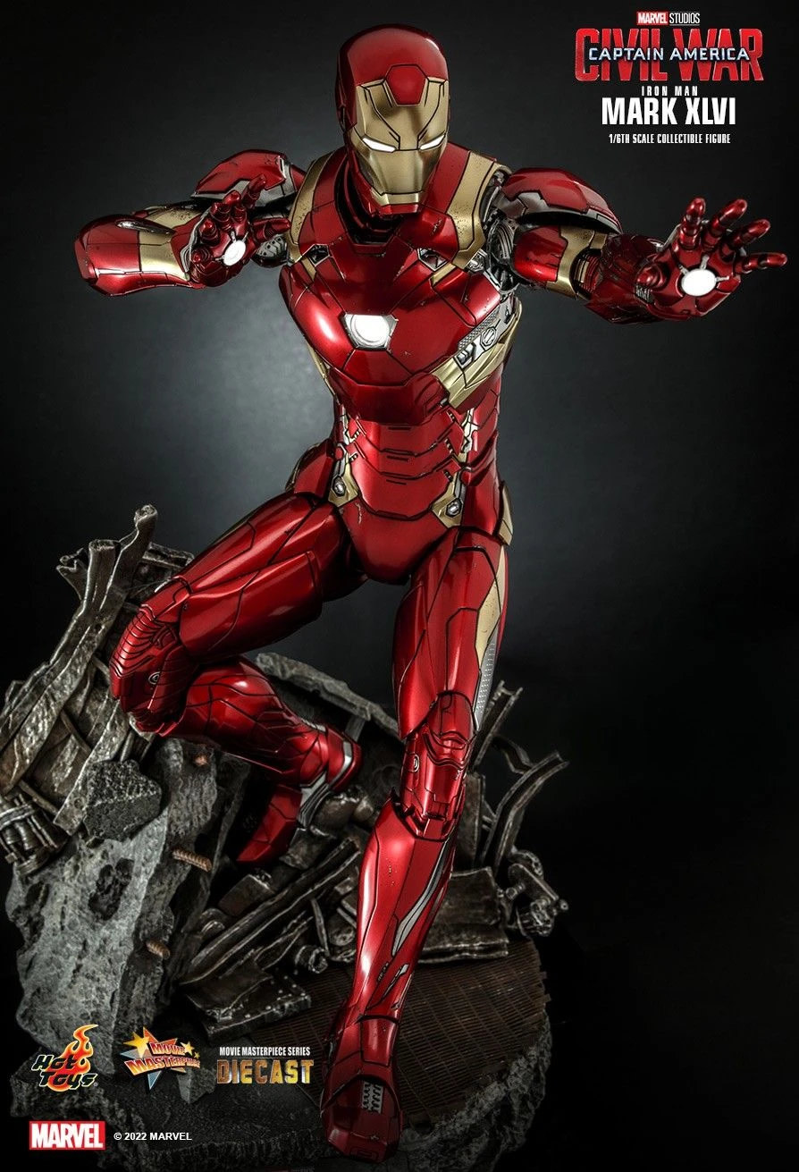 Hot Toys 1:6 Scale Captain America:Civil War - Iron Man Mark XLVI *Exclusive 7 Hot Toys 1:6 Scale Captain America:Civil War - Iron Man Mark XLVI *Exclusive - Image 5