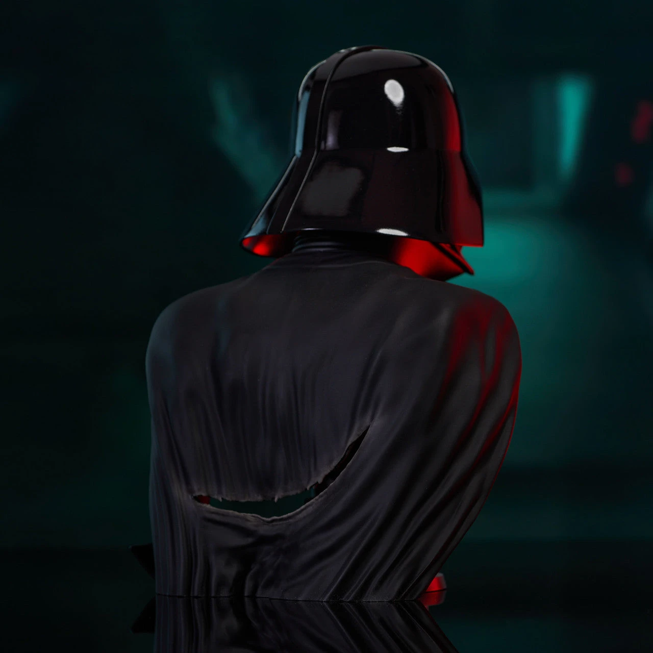 Star Wars Obi-Wan Kenobi Legends In 3D Darth Vader (Damaged Helmet) 1/2 Scale Limited Edition Bust 7 Star Wars Obi-Wan Kenobi Legends In 3D Darth Vader (Damaged Helmet) 1/2 Scale Limited Edition Bust - Image 5