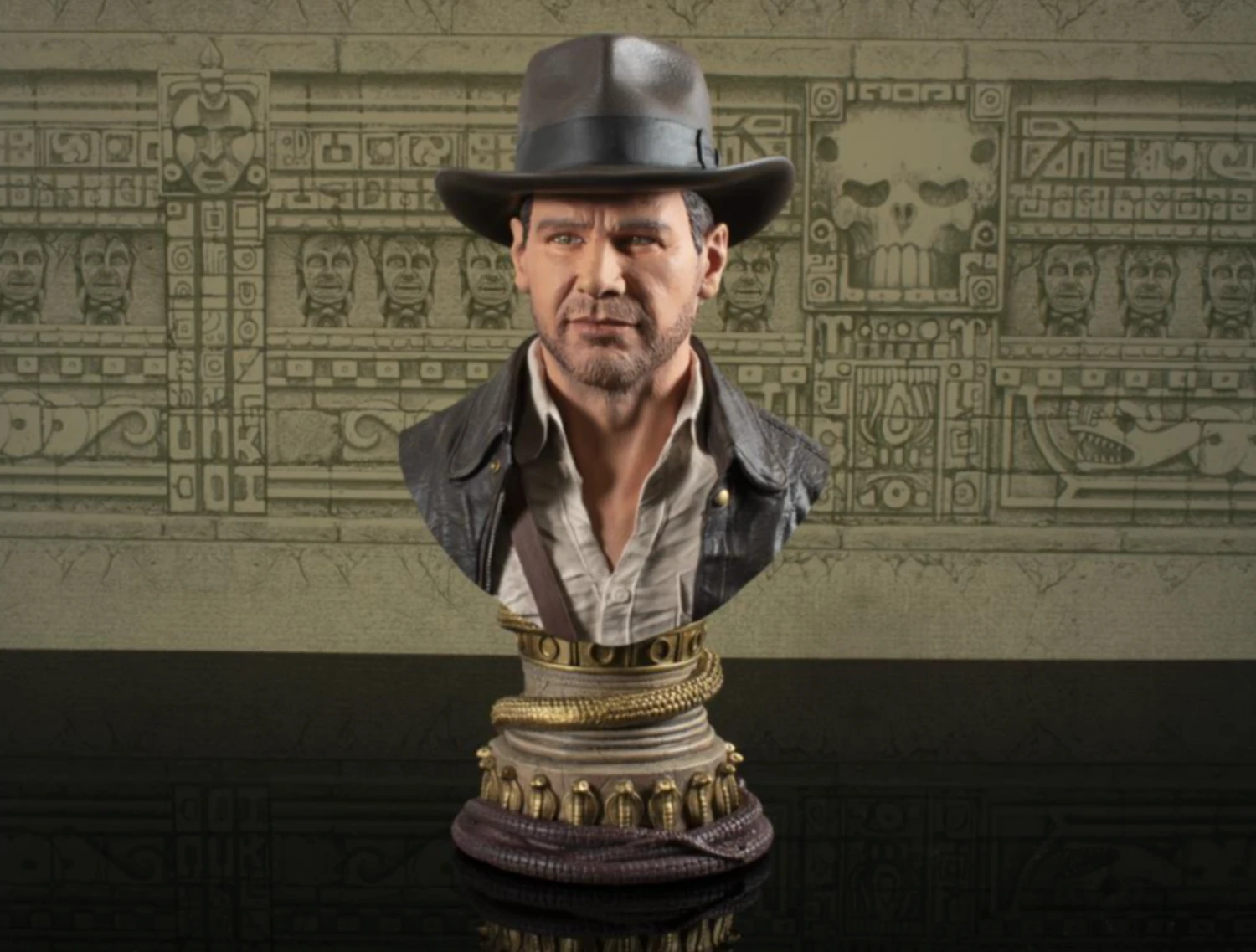 Raiders Of The Lost Ark Legends In 3D Indiana Jones 1/2 Scale Limited Edition Bust 5 Raiders Of The Lost Ark Legends In 3D Indiana Jones 1/2 Scale Limited Edition Bust - Image 3