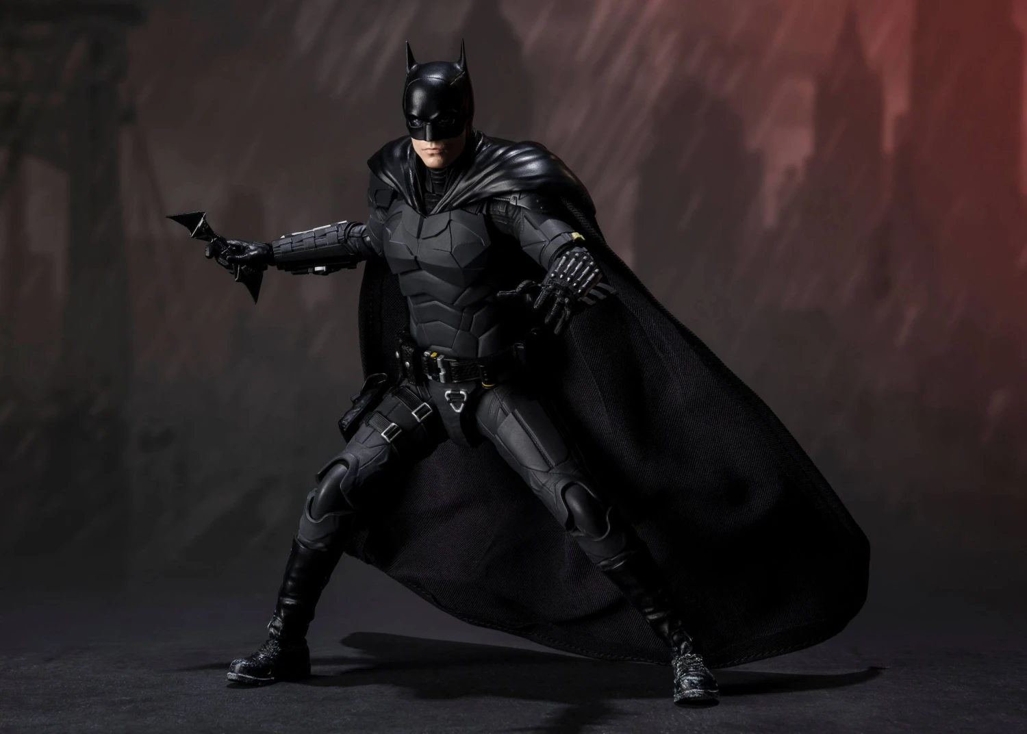 The Batman S.H.Figuarts Batman Action Figure 7 The Batman S.H.Figuarts Batman Action Figure - Image 5