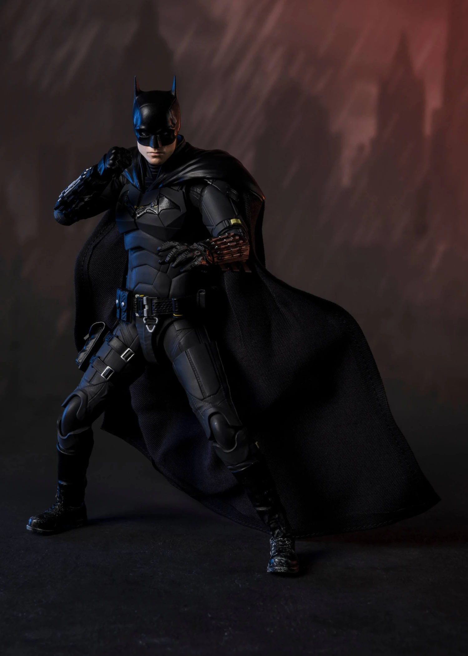 The Batman S.H.Figuarts Batman Action Figure 8 The Batman S.H.Figuarts Batman Action Figure - Image 6
