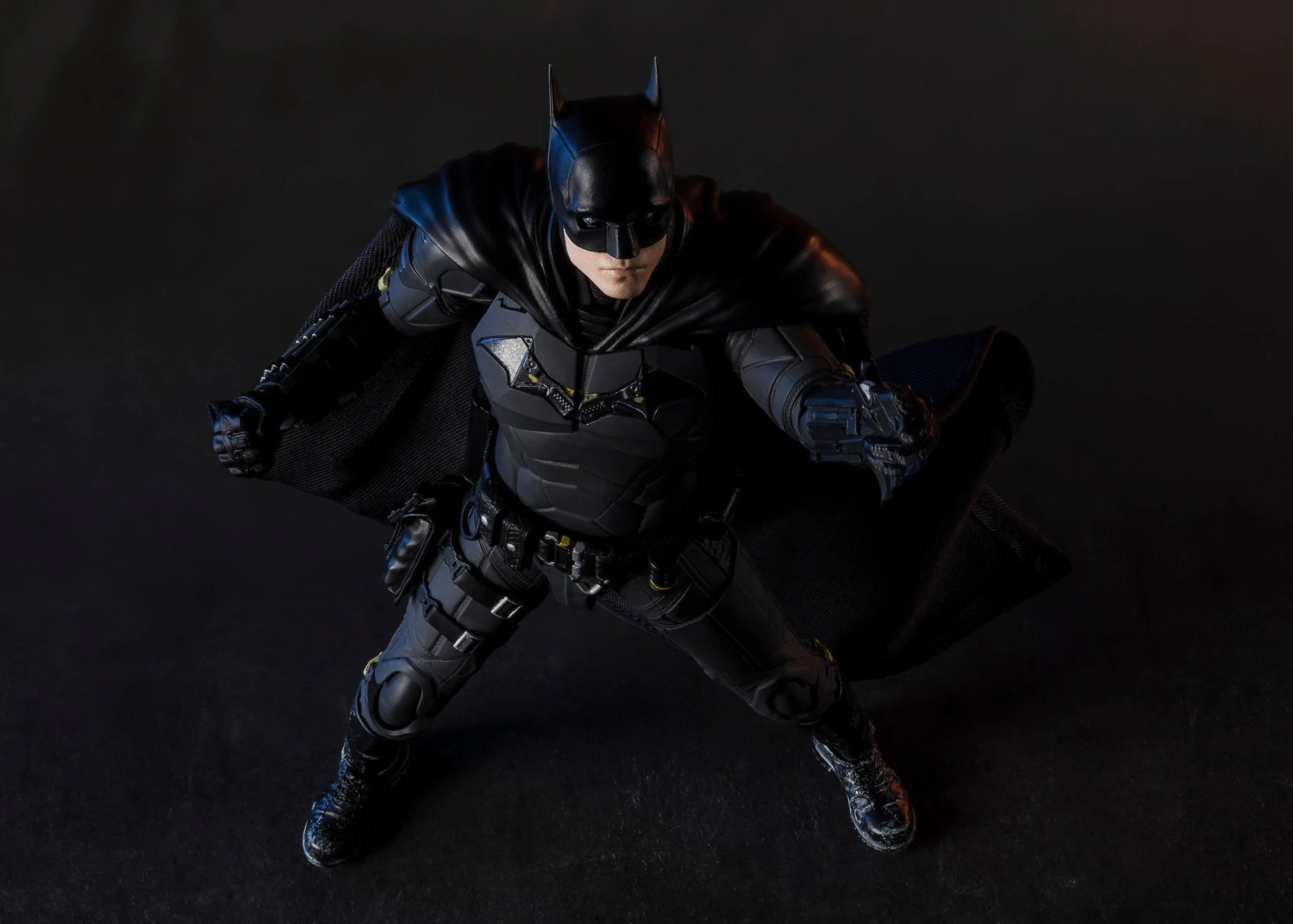 The Batman S.H.Figuarts Batman Action Figure 10 The Batman S.H.Figuarts Batman Action Figure - Image 8
