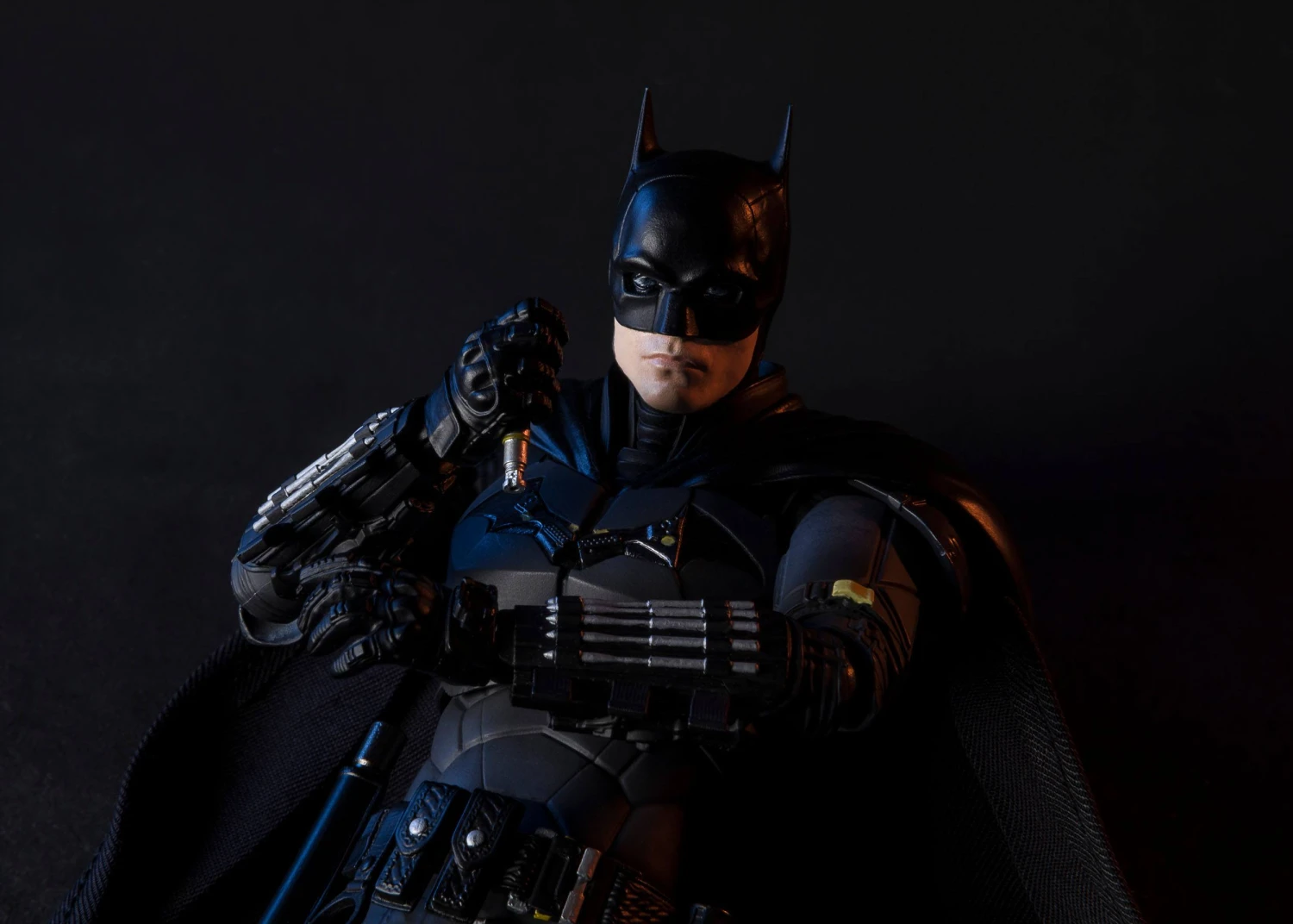 The Batman S.H.Figuarts Batman Action Figure 11 The Batman S.H.Figuarts Batman Action Figure - Image 9