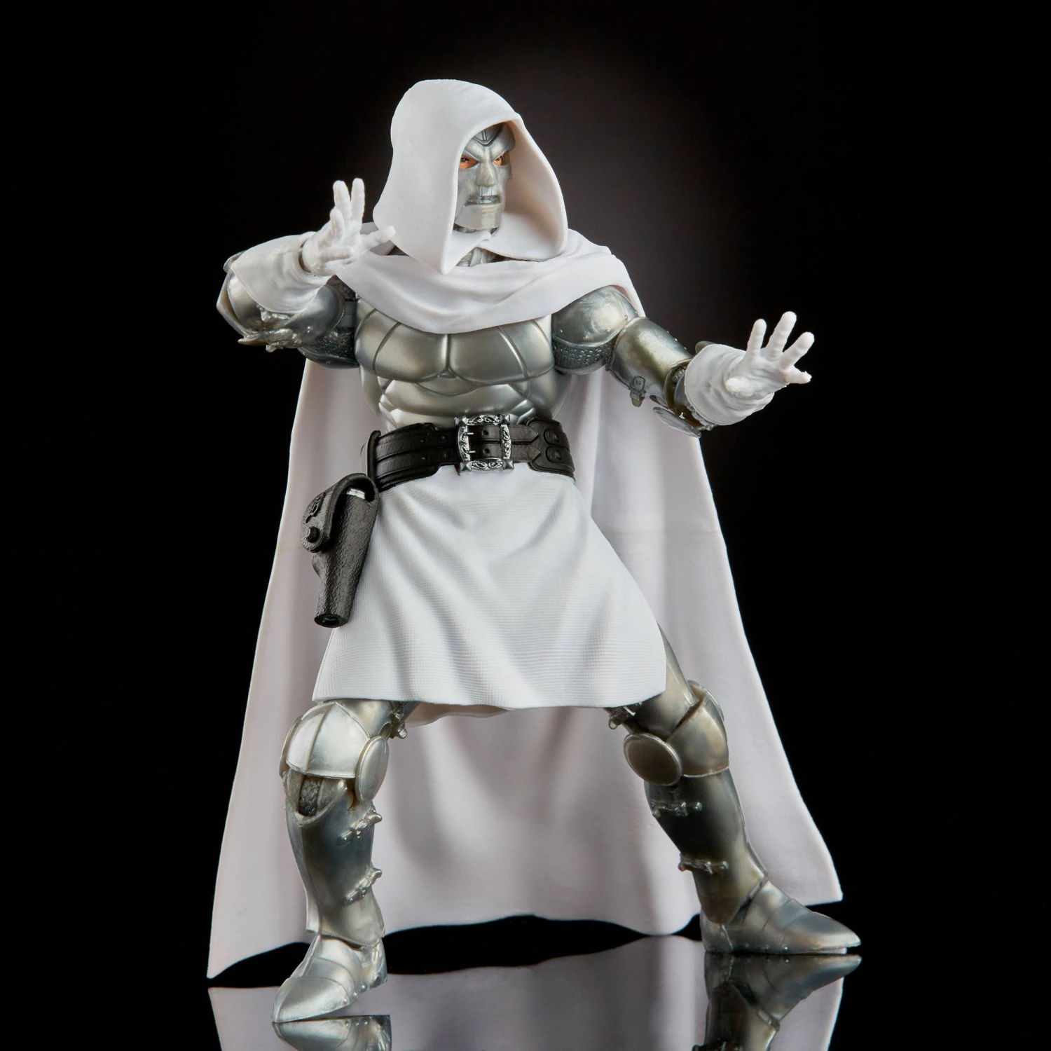 Marvel Legends Series Dr. Doom Action Figure 6 Marvel Legends Series Dr. Doom Action Figure - Image 4