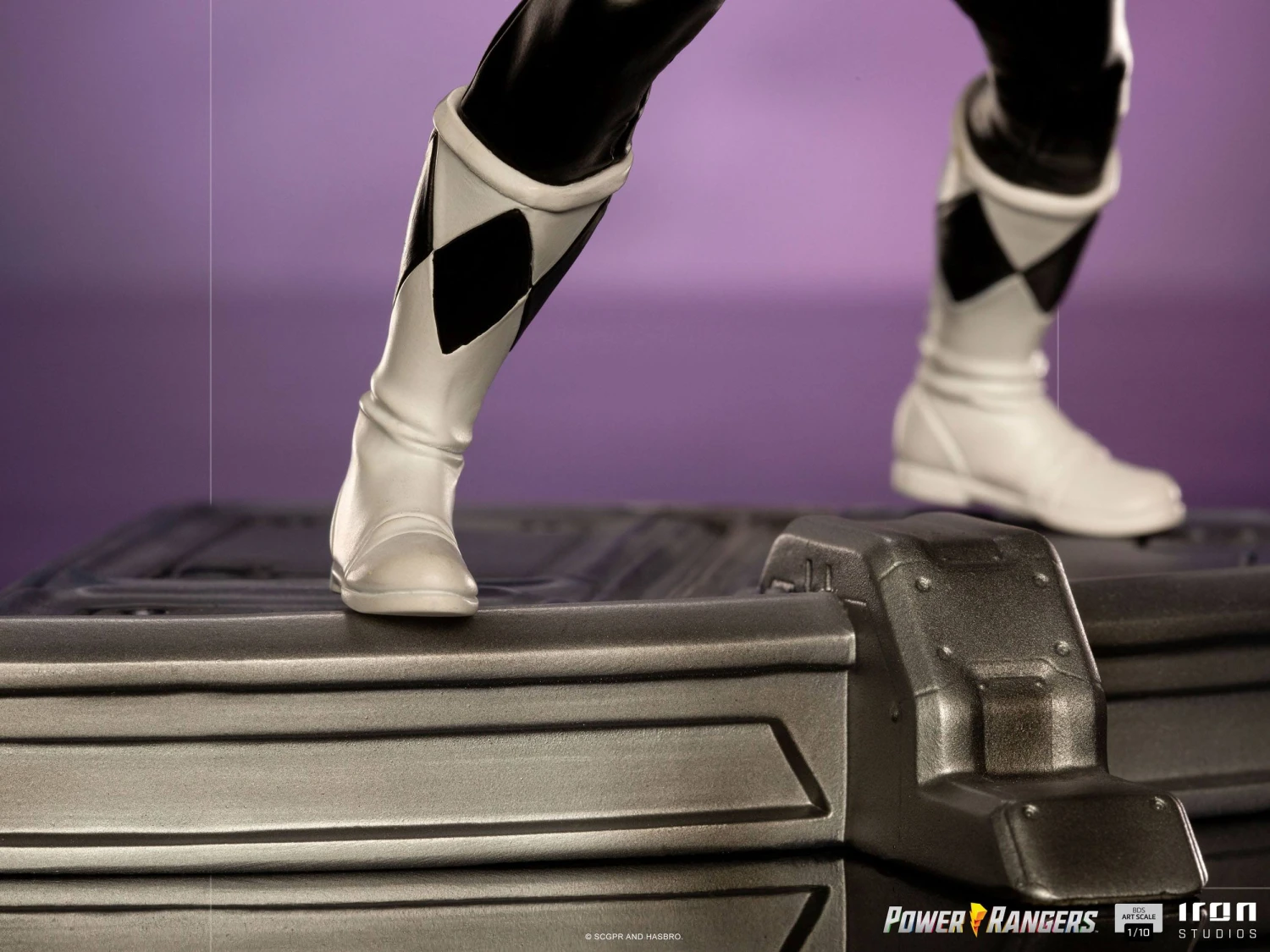 Iron Studios Power Rangers BDS 1/10 Art Scale Statue Black Ranger 11 Iron Studios Power Rangers BDS 1/10 Art Scale Statue Black Ranger - Image 9
