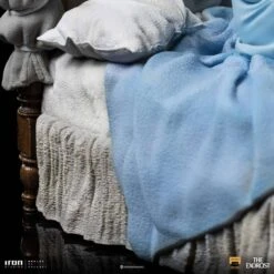 Iron Studios The Exorcist Possessed Regan MacNeil 1/10 Art Scale Limited Edition Statue -Toy Sale Store hr is95275 g