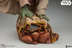 Sideshow Collectibles Star Wars Legendary Scale Yoda (Attack Of The Clones) -Toy Sale Store hr ss200612 o
